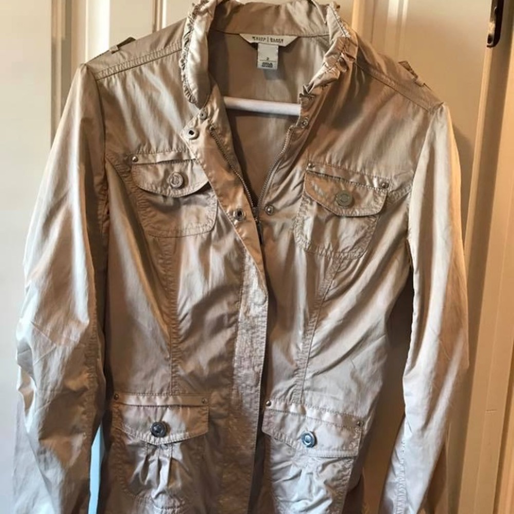 Chic cream colored jacket